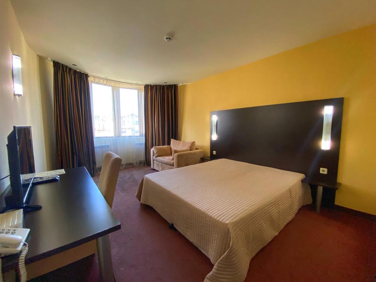 Hotel Maraya
